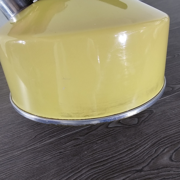 Enterprise Aluminum Co. Mustard Yellow Whistle Teapot Tea Kettle 2 1/2 QT USA - Picture 5 of 7